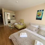 Privet In Premier Appartement